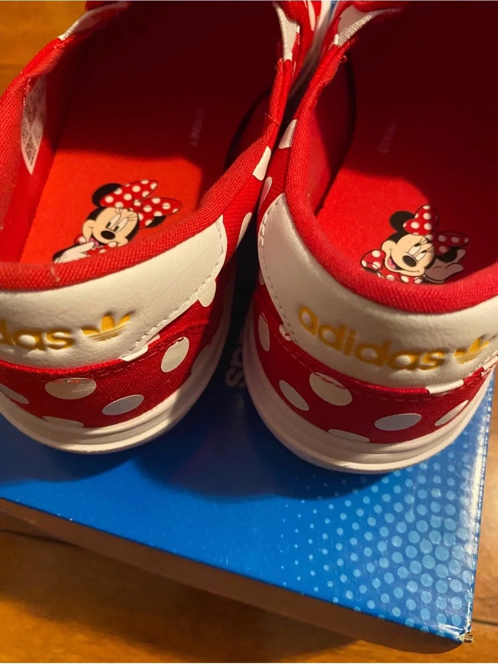 adidas disney slip